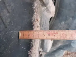 Brugte traktor dæk sælges