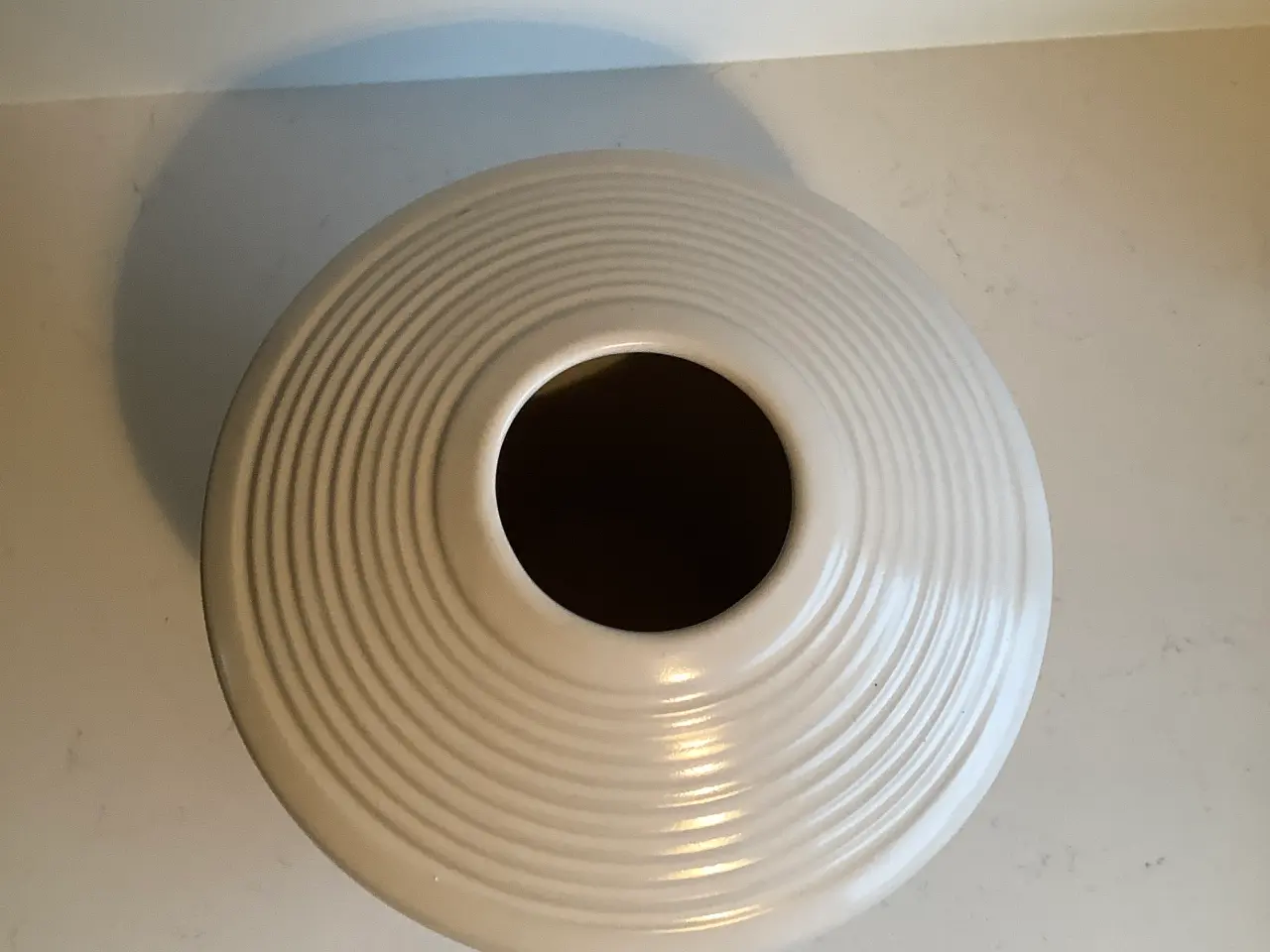 Billede 2 - Hvid vase keramik