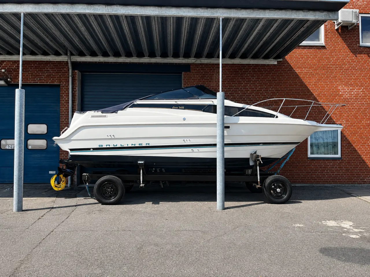 Billede 1 - Bayliner 2655 Ciera (1996) m. Mercruiser 5,7