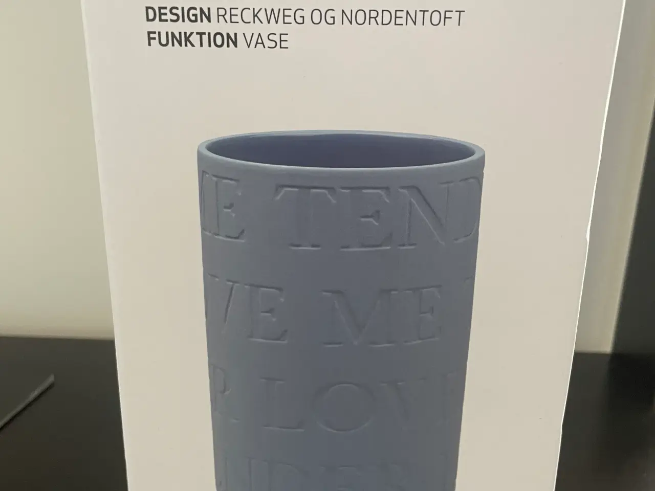 Billede 1 - Smuk lovesong vase