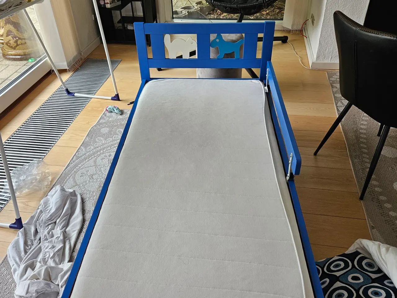 Billede 1 - Børneseng og madres begge er 70x160