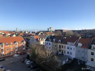 Parkeringsplads i gård