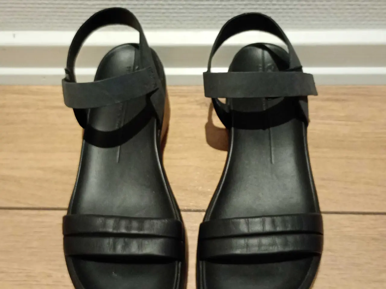 Billede 1 - Fine damesandaler, Ecco, str. 40. Som nye.