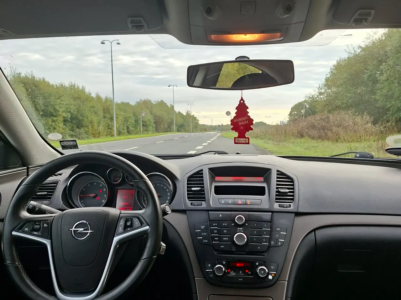 Billede 8 - Opel Insignia lav km og billigst i markedet