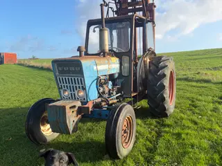 Ford 4000 med lift