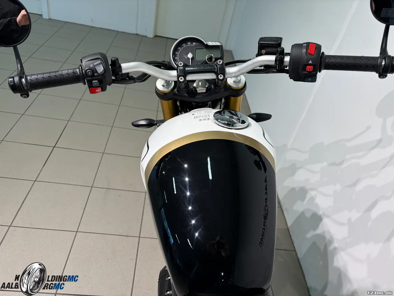 Billede 6 - Triumph Speed 400 Pearl Met White/Phantom Black