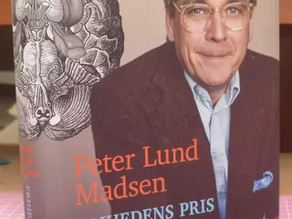 Frihedens pris af Peter Lund Madsen