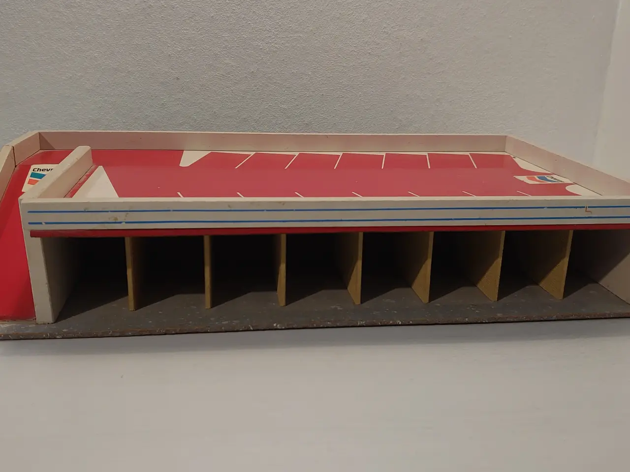 Billede 3 - Hanse: Esso mini garage med 16 garager. 60´erne