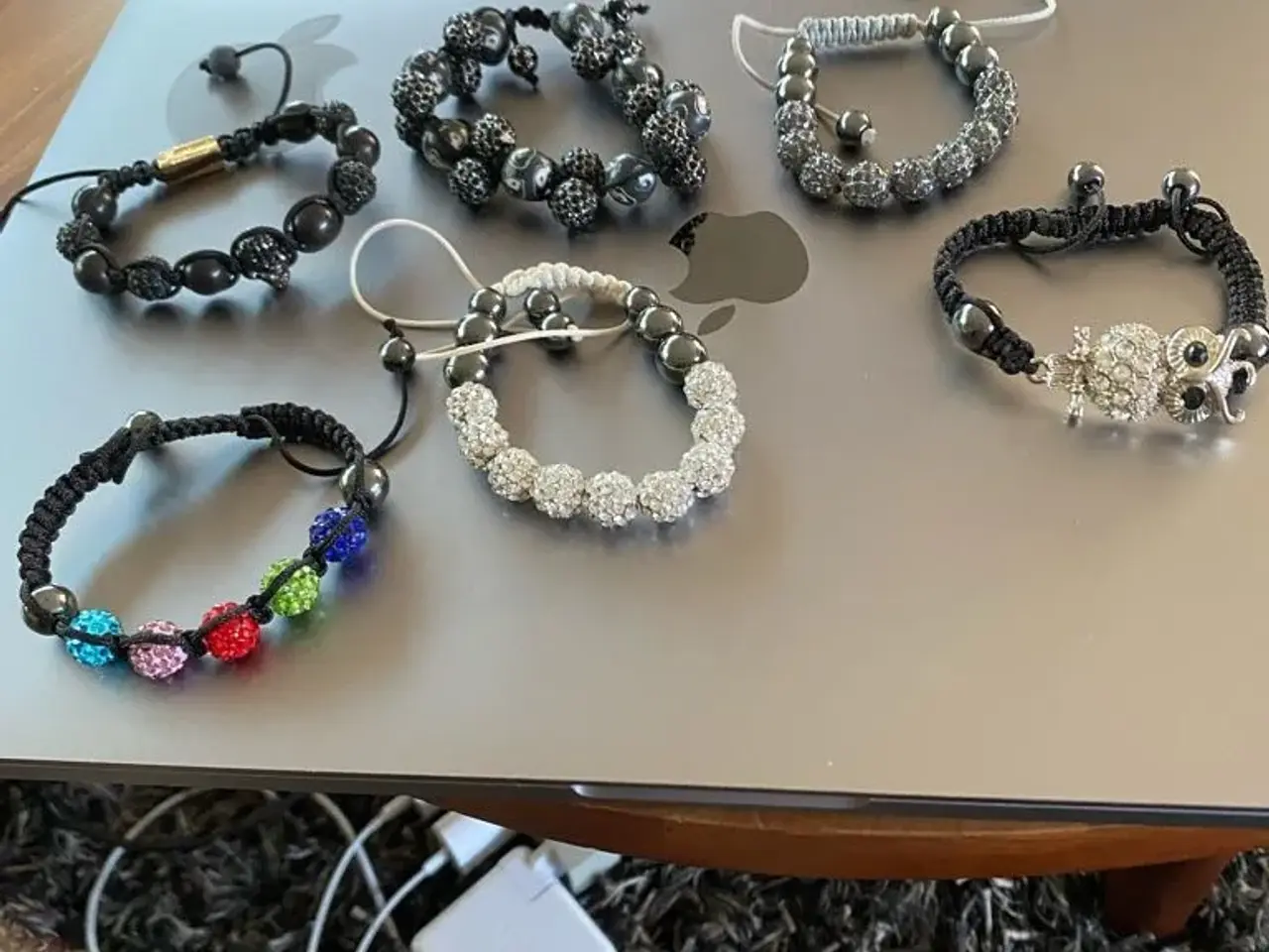 Billede 1 - Nye knyttede armbånd