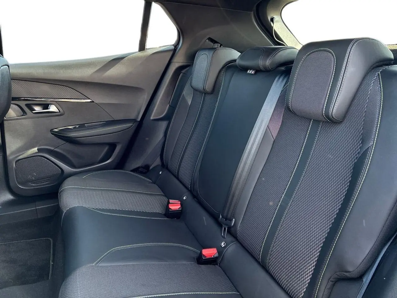 Billede 10 - Peugeot e-2008 50 GT