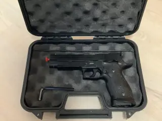   Airsoft Pistol Model KWC P226
