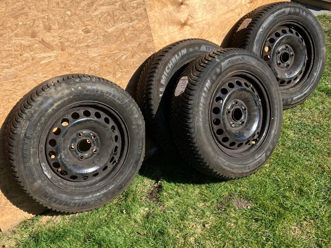 Billede 1 - Michelin vinterdæk på fælge 