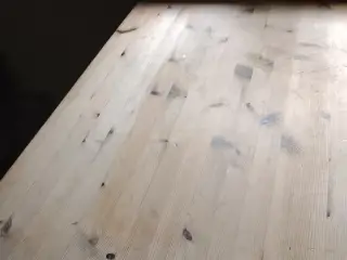 Spisebord sälges,,fyñ