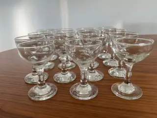 12 stk. Likør glas.