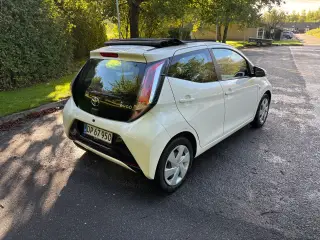 Toyota Aygo wave sky med lavt km tal