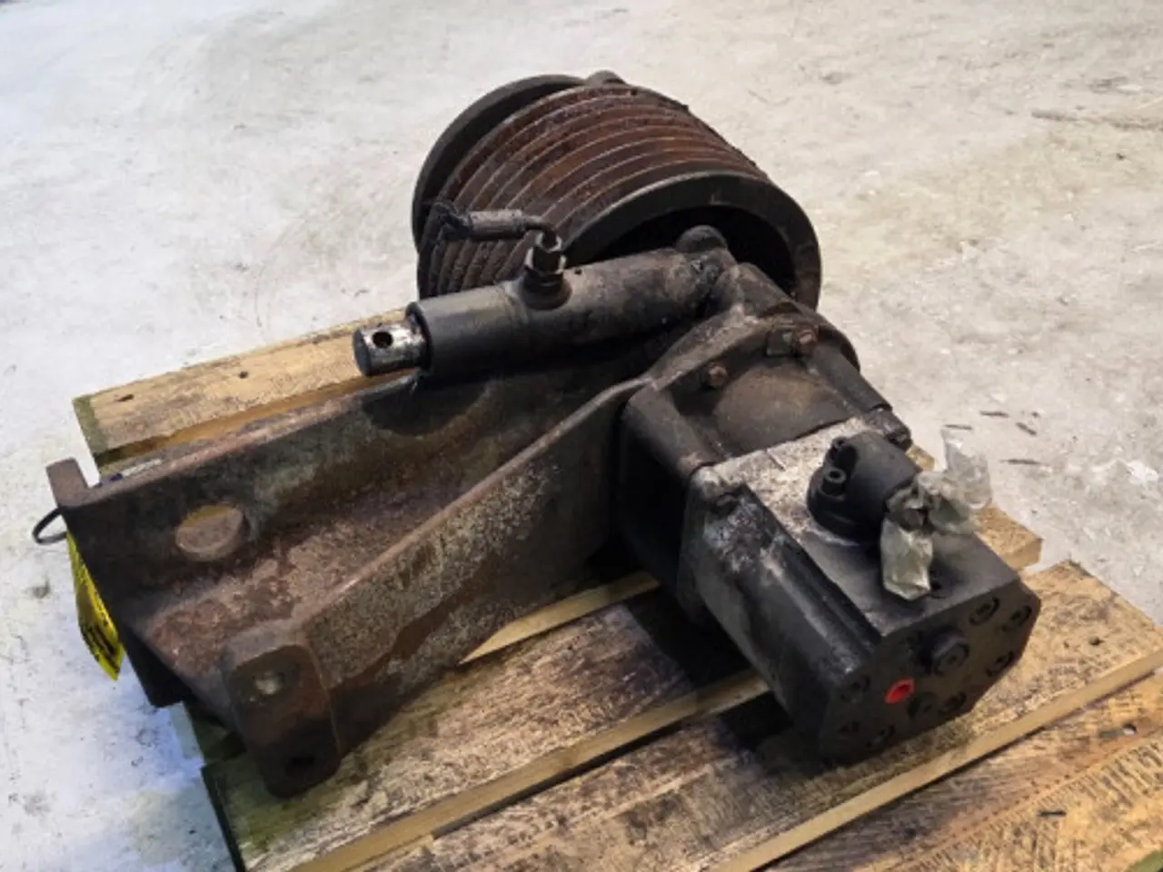Billede 11 - New Holland FX40 Hydraulikmotor 84043509