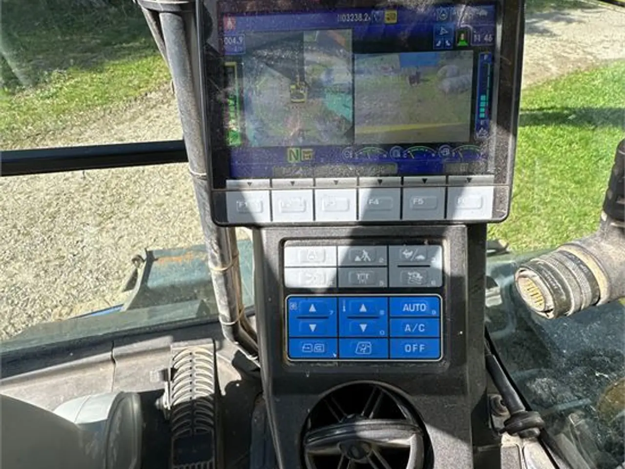 Billede 38 - Komatsu PW148-11 - 15 ton - Engcon Rotortilt