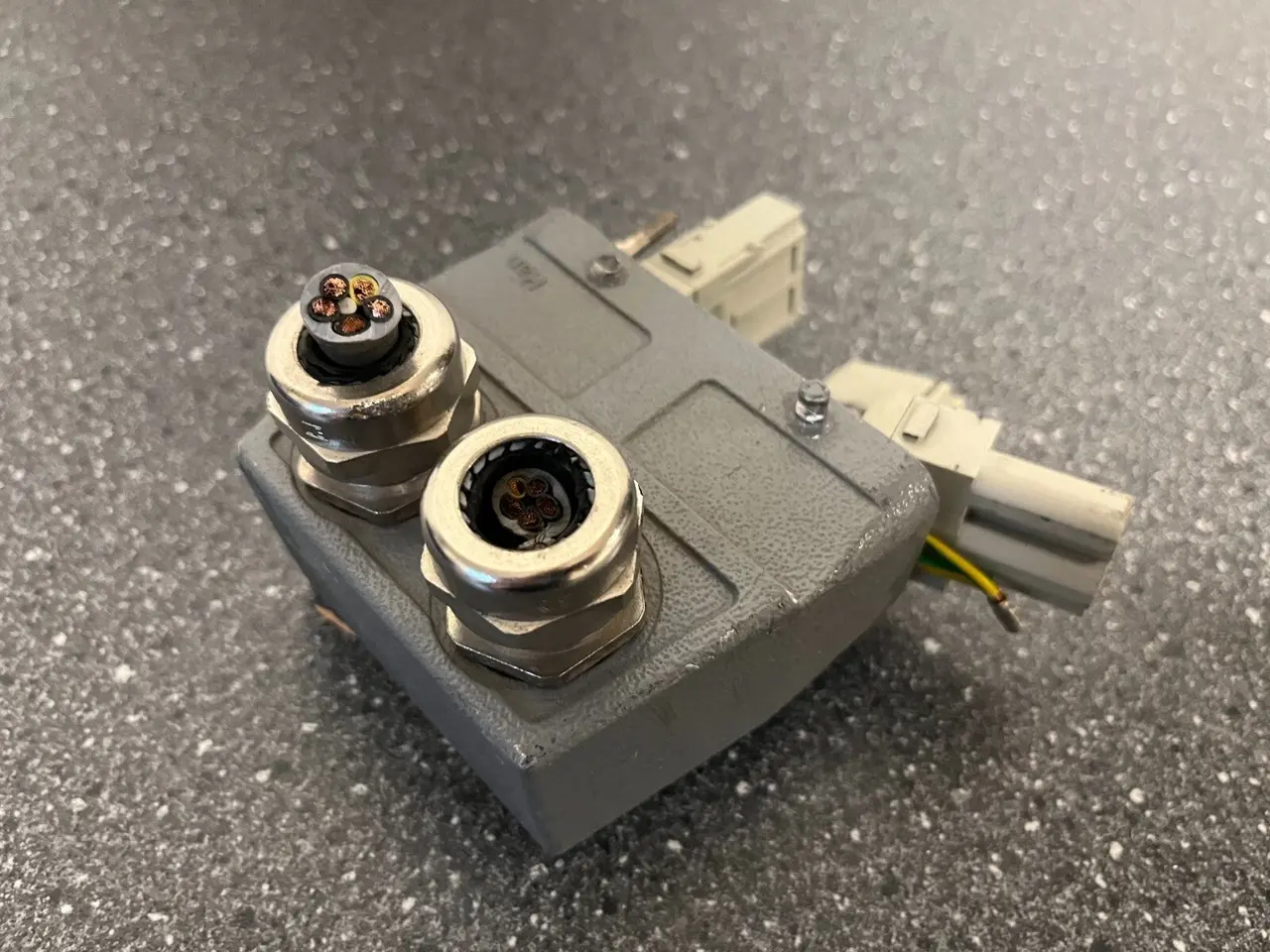 Billede 2 - Harting Han stik med blandet Power & Data Modules