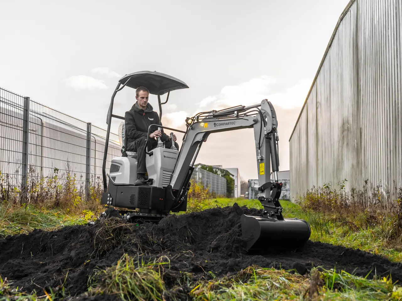 Billede 10 - Bobmaster Basic diesel minigraver - 850 kg, inkl. skovlsæt