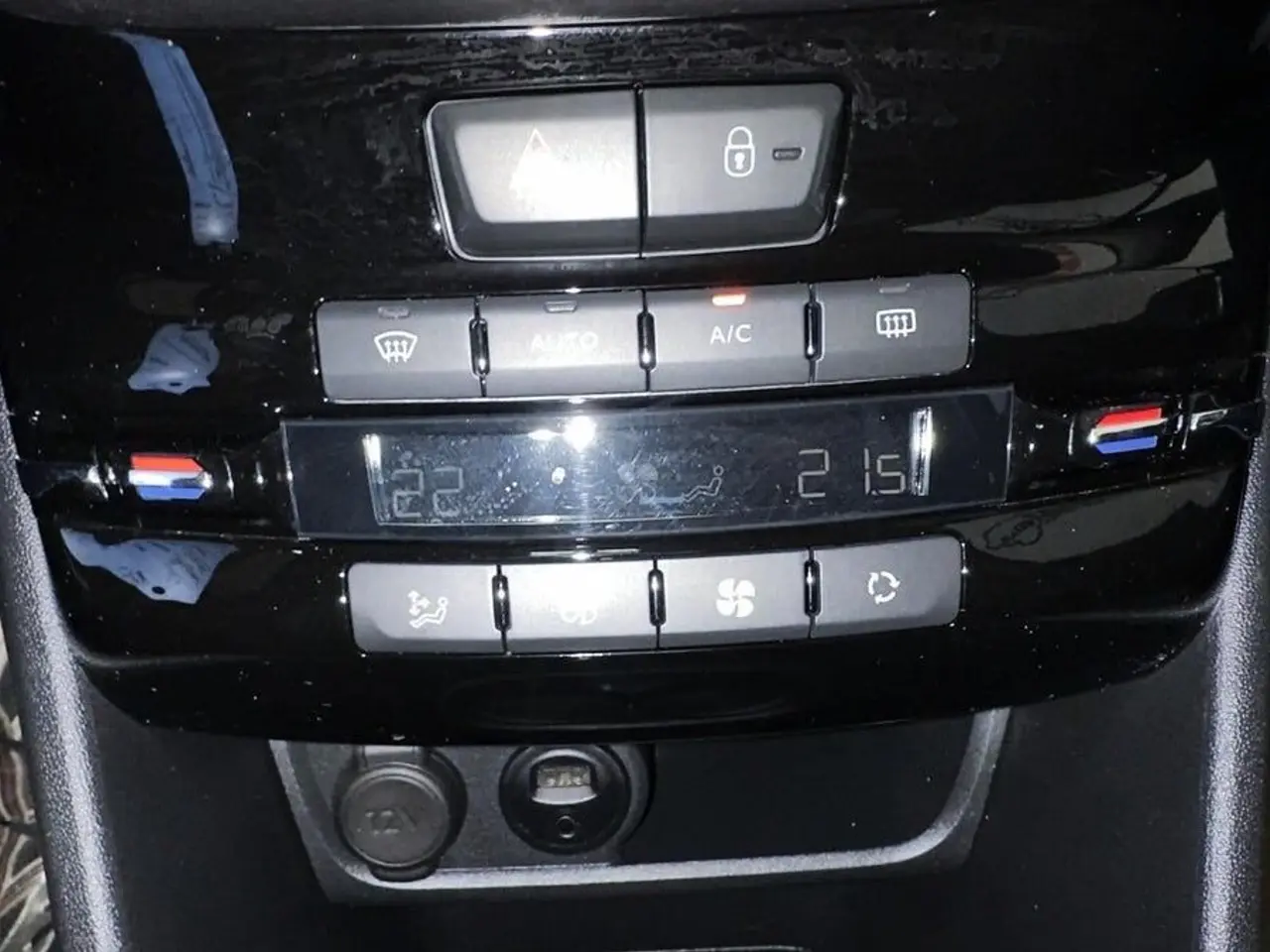 Billede 14 - Peugeot 2008 1,2 e-THP Allure 130HK 5d 6g
