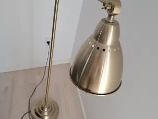 Gulvlampe i messing, IKEA