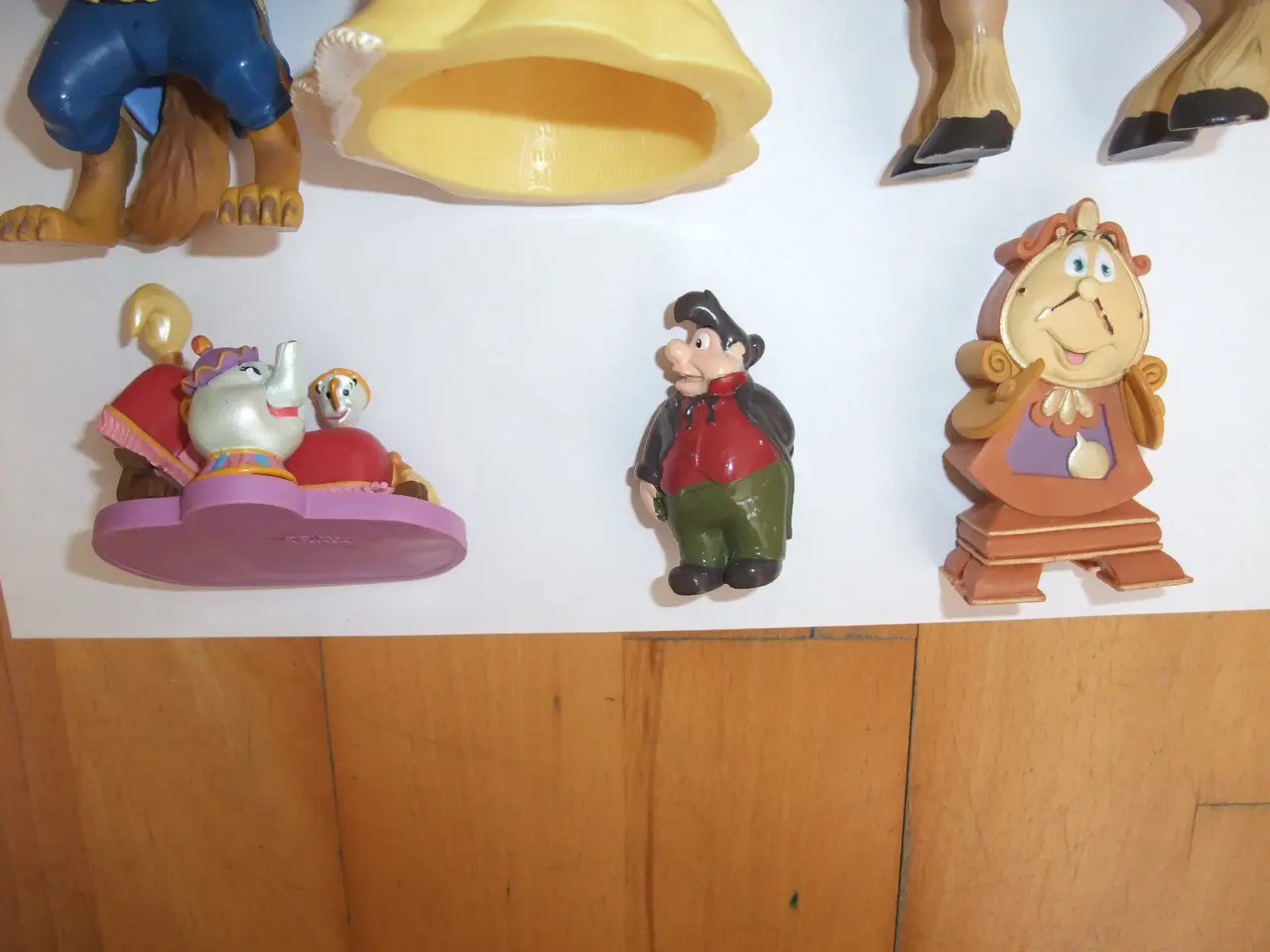 Billede 4 - Skønheden og Udyret Figurer