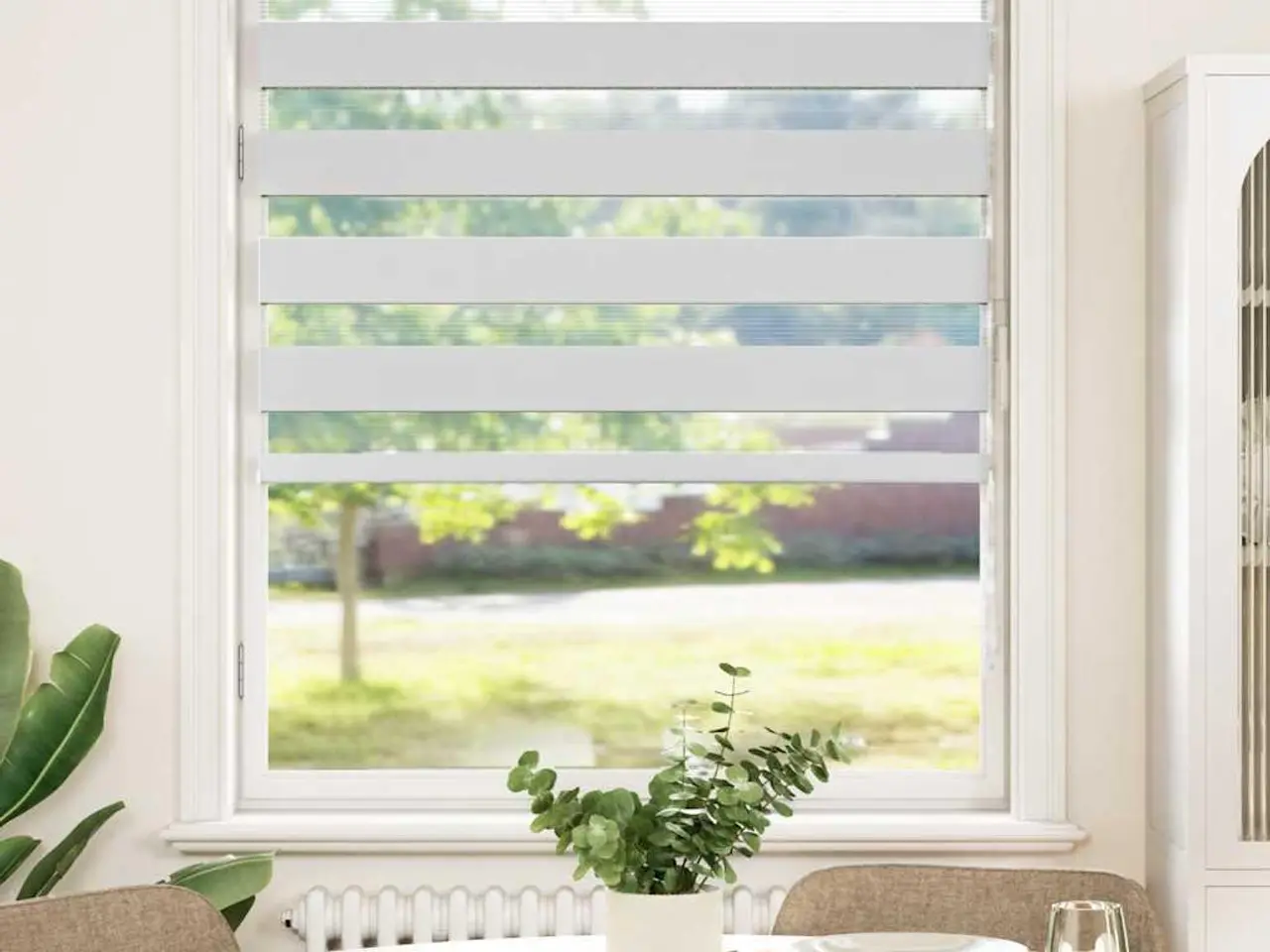 Billede 2 - Zebragardin - hvid 110×150 cm, stofbredde 105,9 cm, polyester