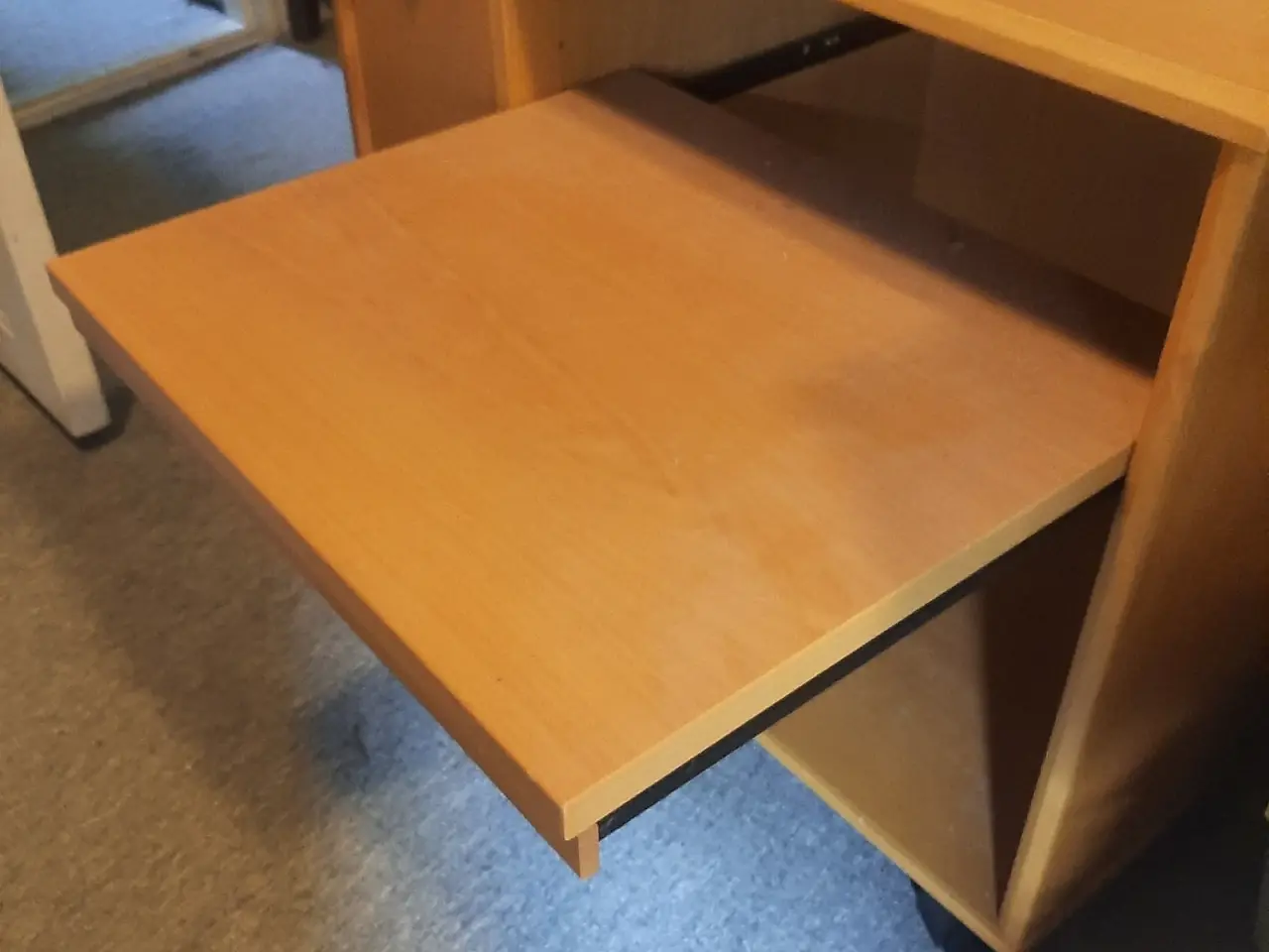 Billede 3 - Tvbord i bøg