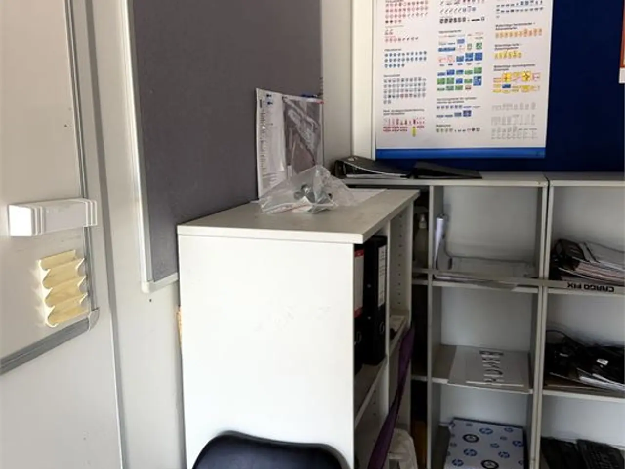 Billede 10 - ABC Kontor container - Office container with printer and desk.