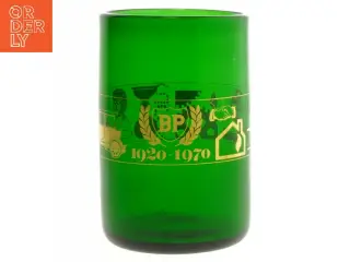 Grøn BP 1920-1970 souvenirglas fra BP (str. 15 cm)