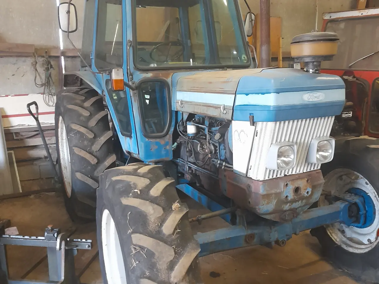 Billede 1 - traktor med frontlæsser
