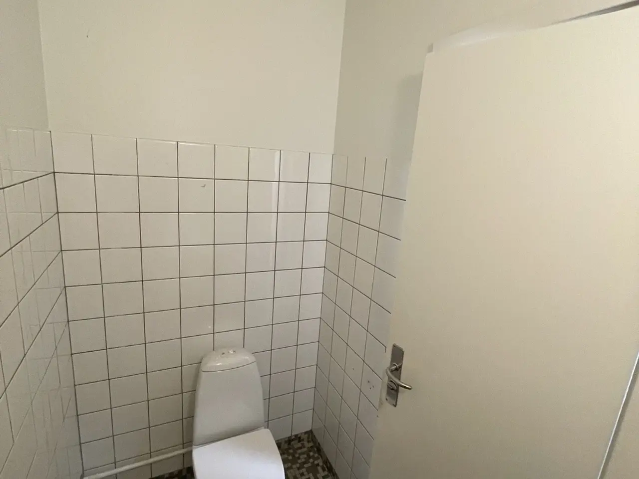 Billede 3 - Lagerlokale til leje på Falkoner Alle 53.