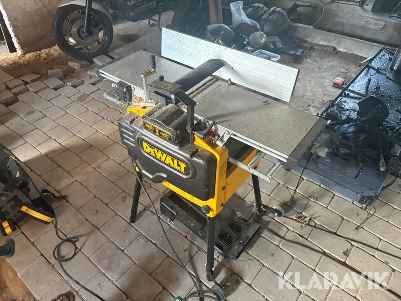 Billede 1 - Kombineret afretter-/tykkelseshøvl DeWALT D27300-QS
