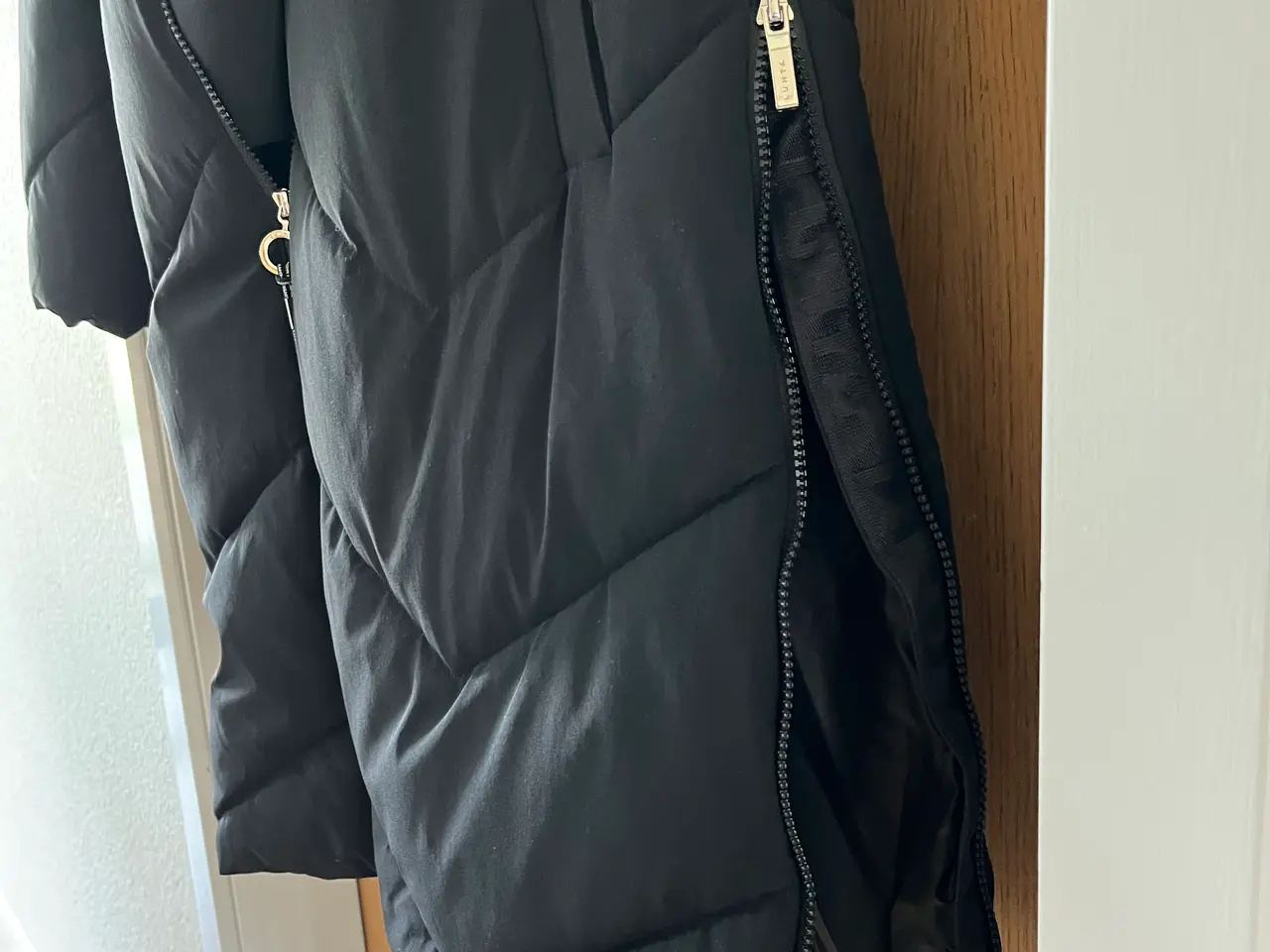 Billede 3 - Elegant sort Luhta vinterfrakke