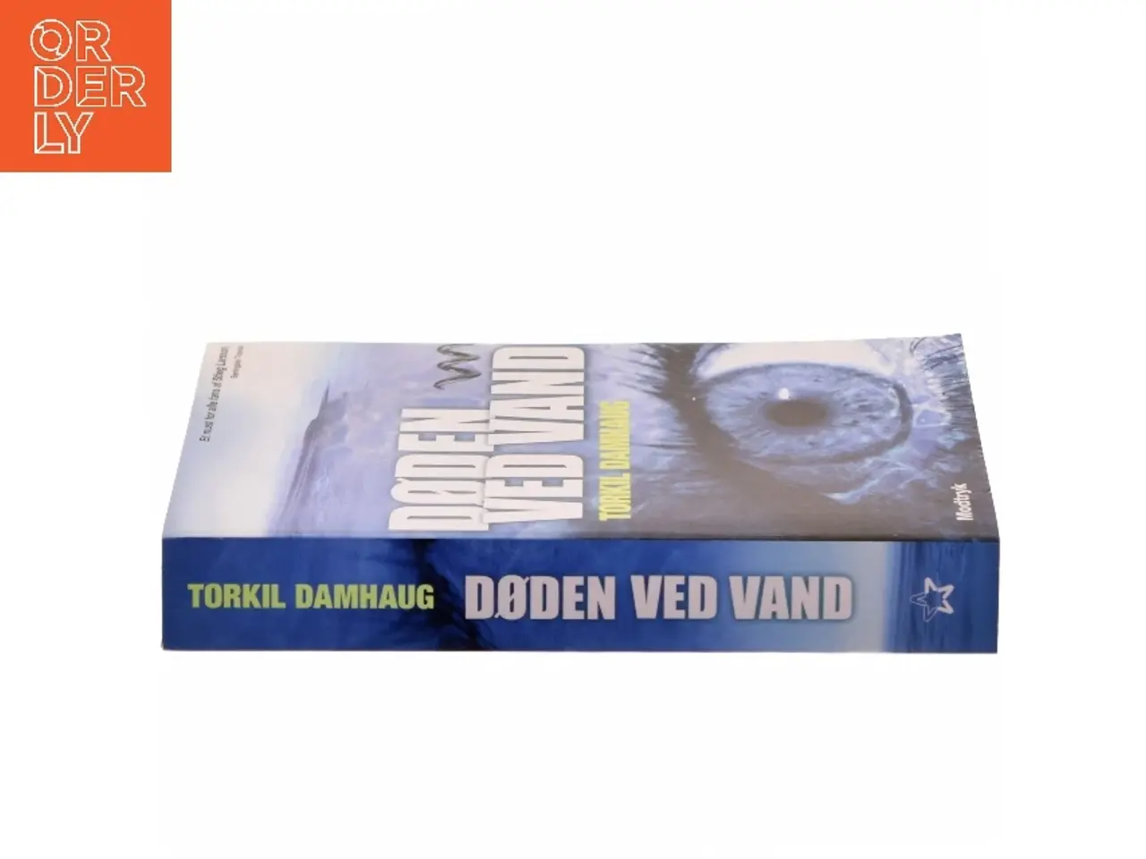 Billede 2 - Døden ved vand af Torkil Damhaug (Bog)