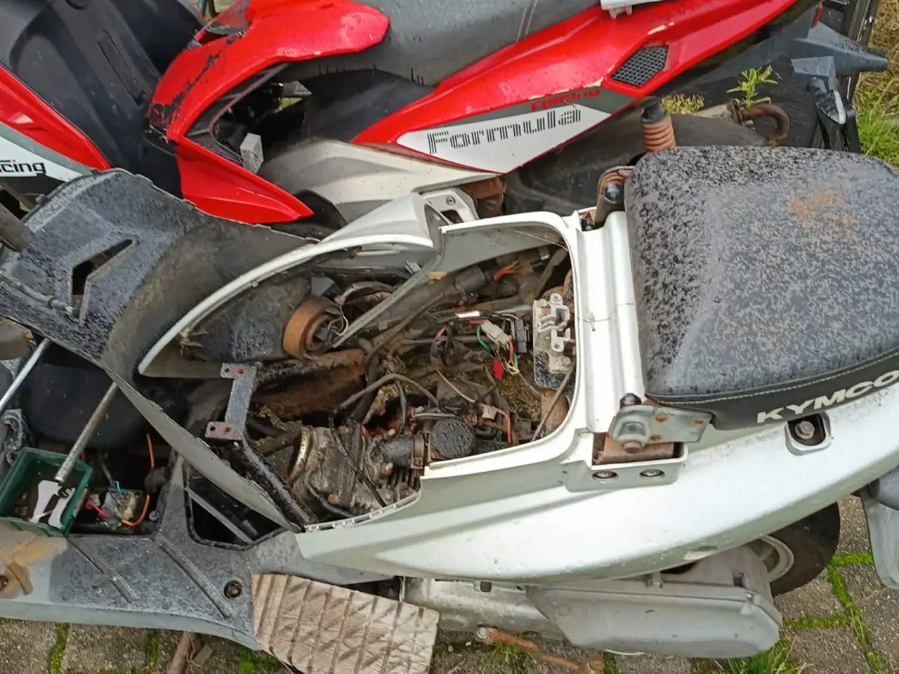 Billede 2 - Reservedele til scootere