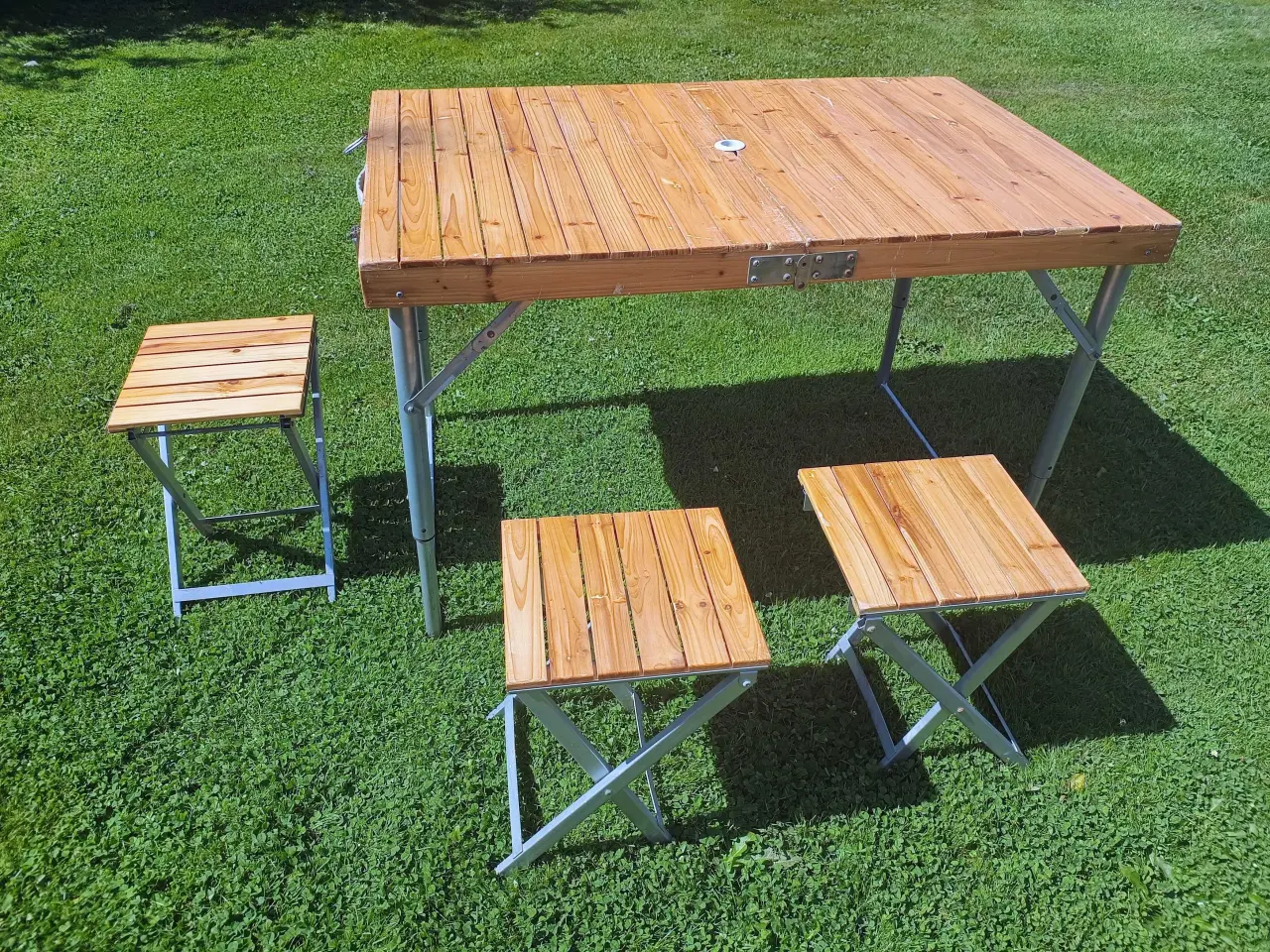 Billede 1 - Retro picnicbord