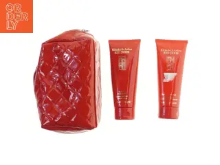Elizabeth Arden Red Door sæt fra Elizabeth Arden (str. 22x12x8 cm)