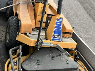 Stiga havetraktor / frontrider plæneklipper gul