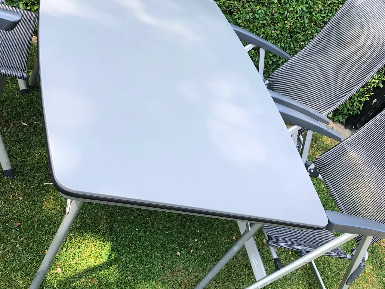 Billede 5 - Campingbord med 4 stole