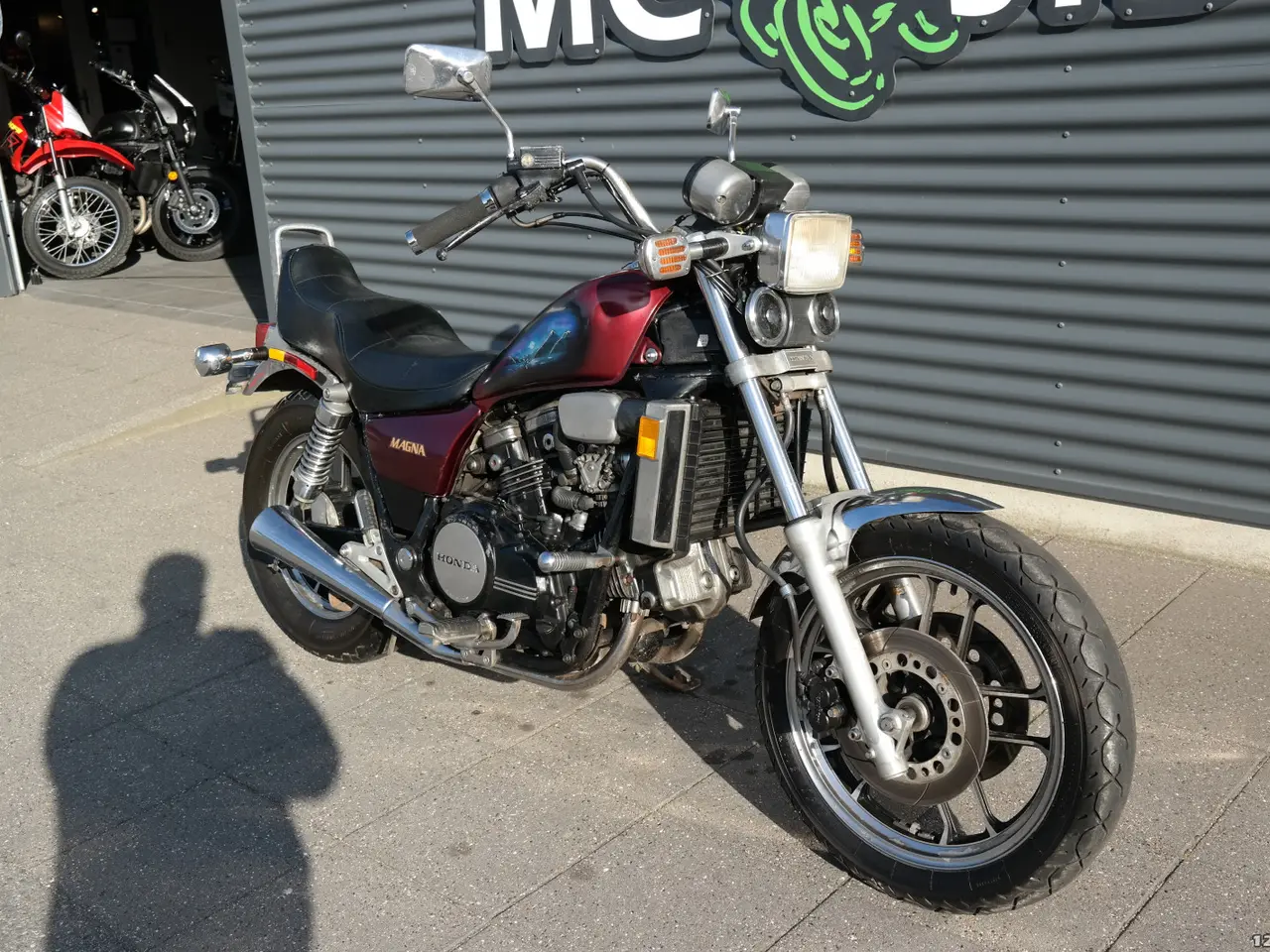 Billede 2 - Honda VF 700 Magna ENGROS/UDEN KLARGØRING