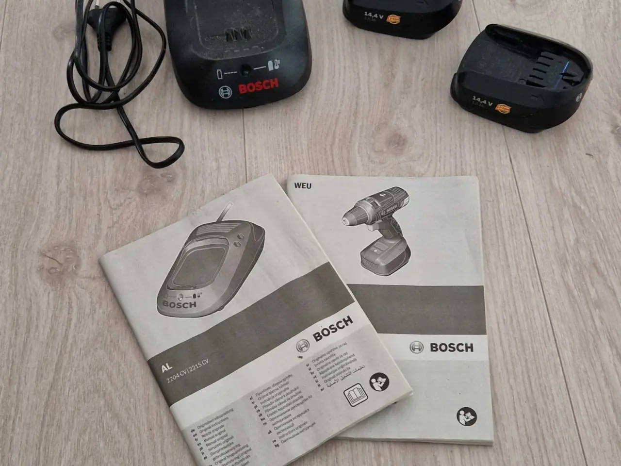 Billede 2 - Bosch 14,4 V 1,5 Ah batterier + lader