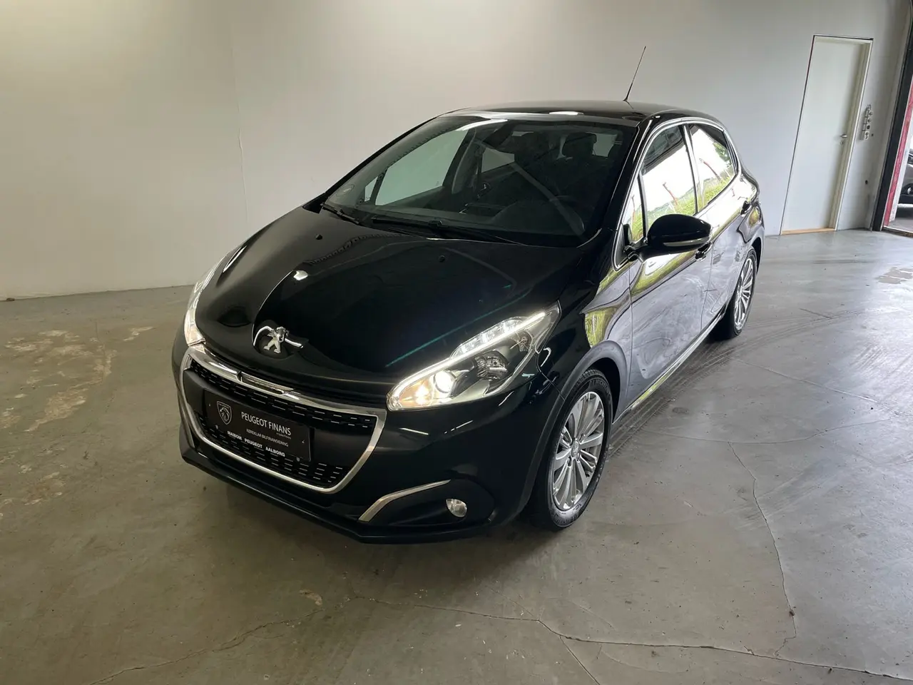 Billede 2 - Peugeot 208 1,5 BlueHDi 100 Privé