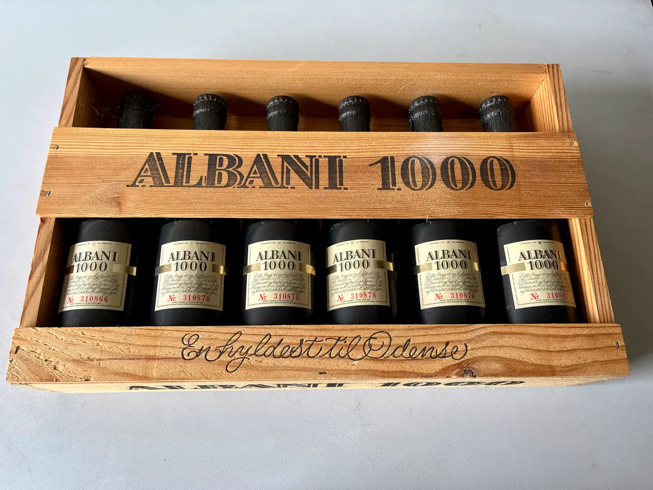Billede 1 - Albani 1000 års øl