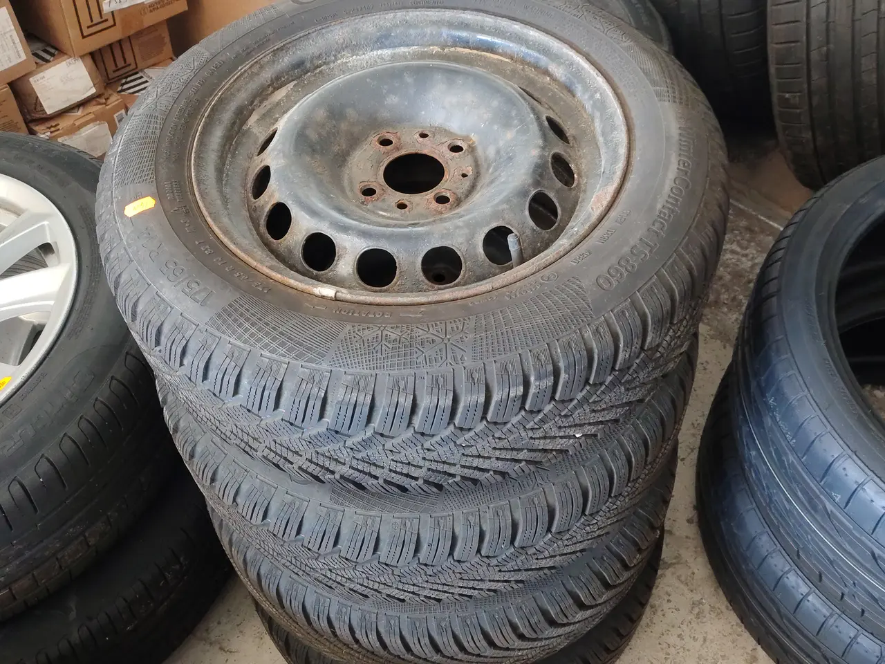 Billede 2 - Fire stålfælge med dæk CONTINENTAL 175/65 R 14
