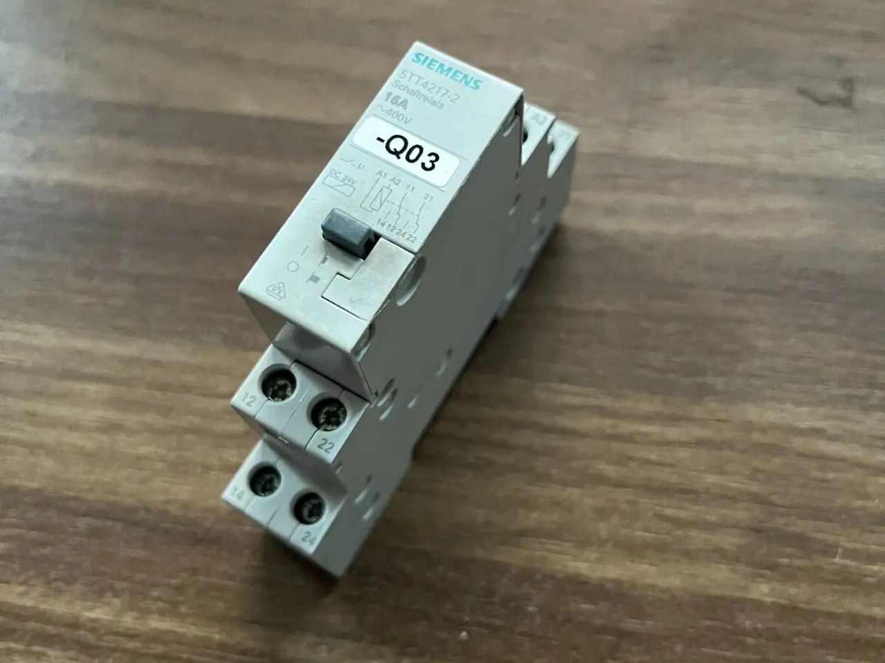 Billede 2 - Siemens 5TT4217-2 Control relæ, 16A 400V, DIN Rail