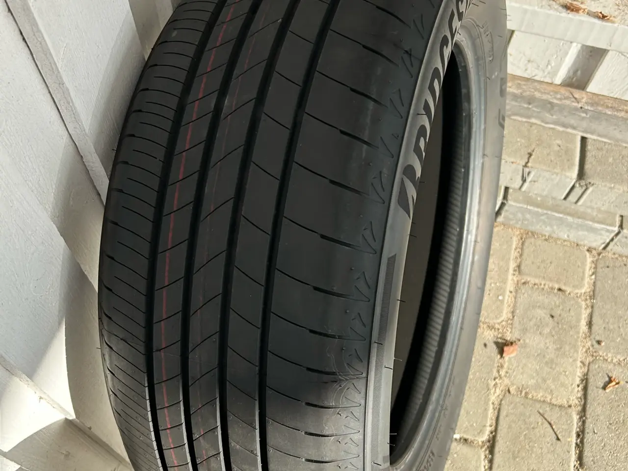 Billede 6 - Sommerdæk Bridgestone 235/55 R19