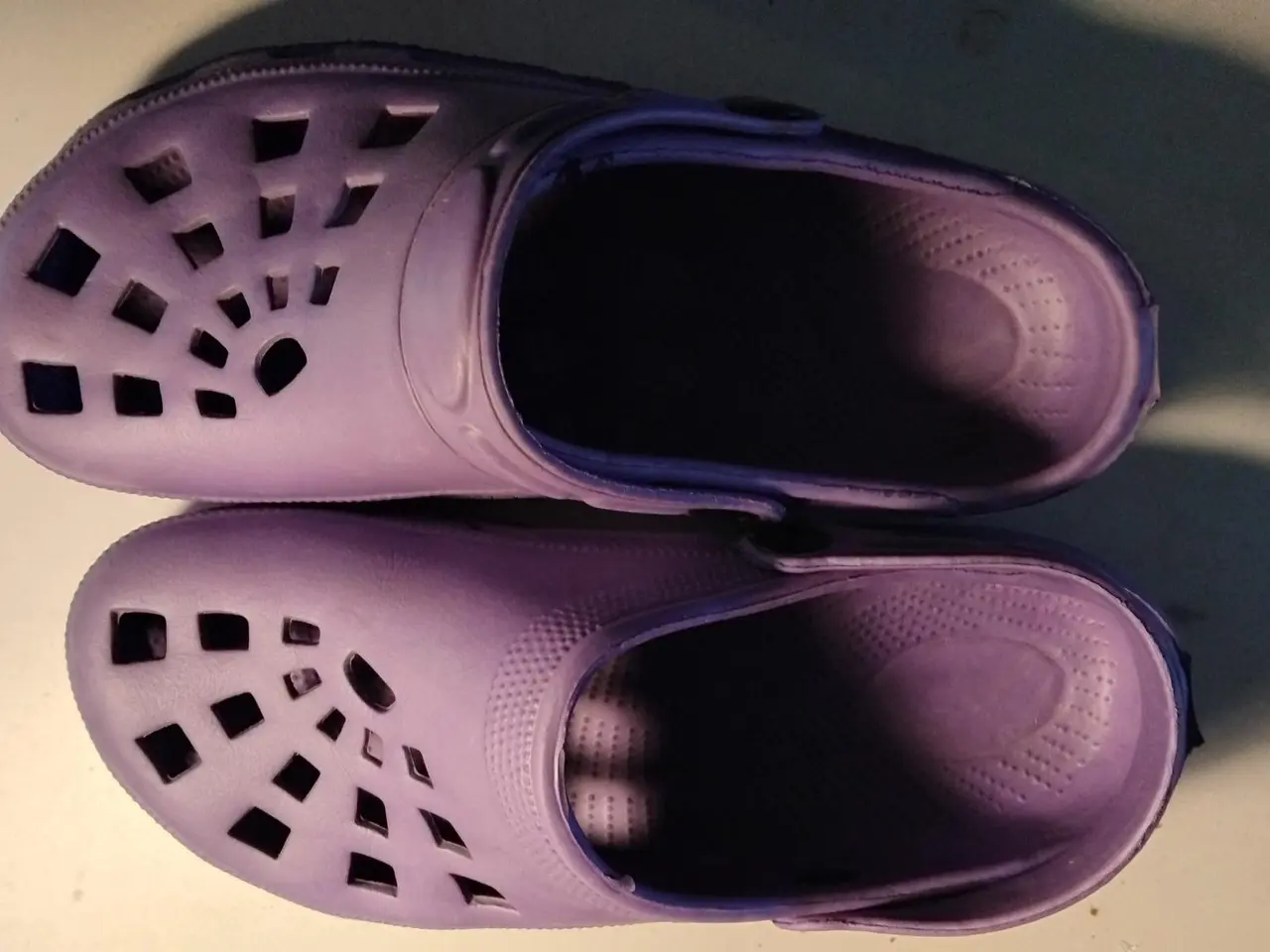 Billede 1 - Purple Crocs stil sko