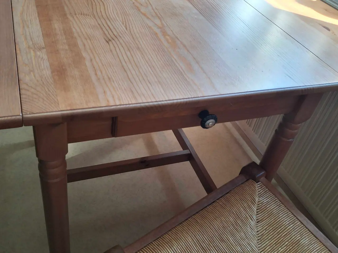 Billede 3 - Idag TILBUD spisebord 400 kr