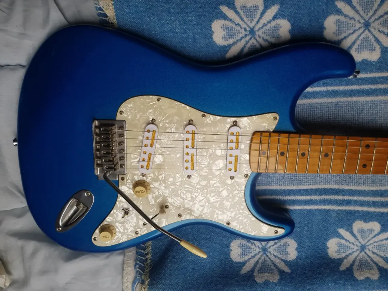 Billede 3 - Elguitar, Stagg Metal blå S-350